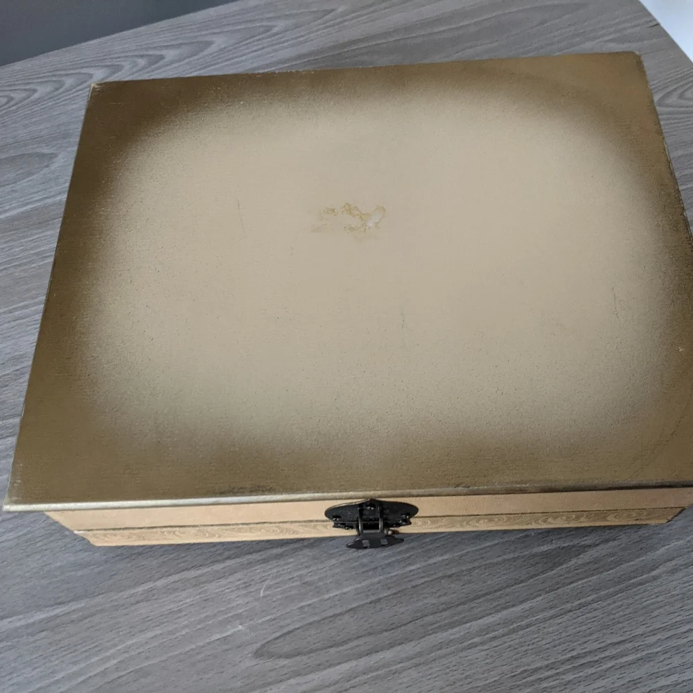 Wooden Box w/ 4 Packs of Notecards